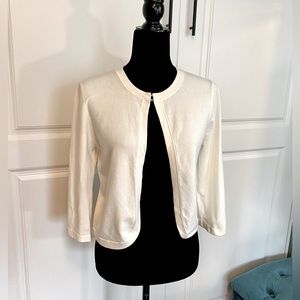 Ann Taylor cream white 3/4 sleeve cardigan with hook closures size medium